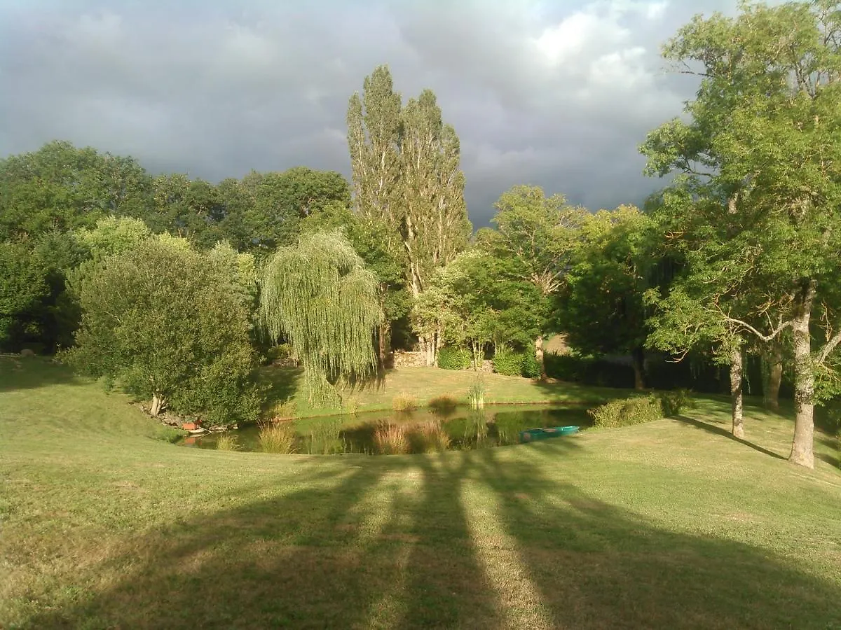 Gites Au Chateau De Vernieres Talizat